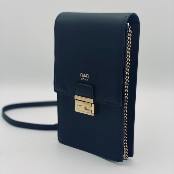 FENDI phone case on chain crossbody - Picture 5 of 6